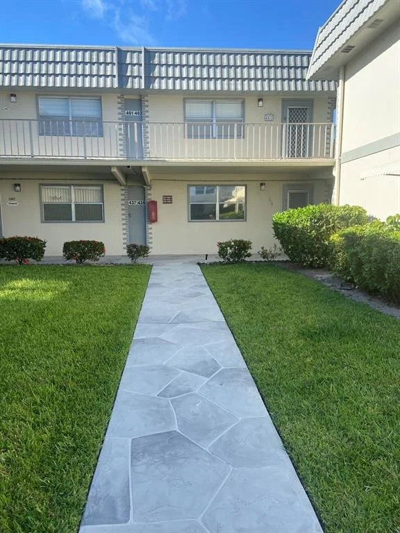 Unit for sale at 438 Brittany J, Delray Beach, FL 33446