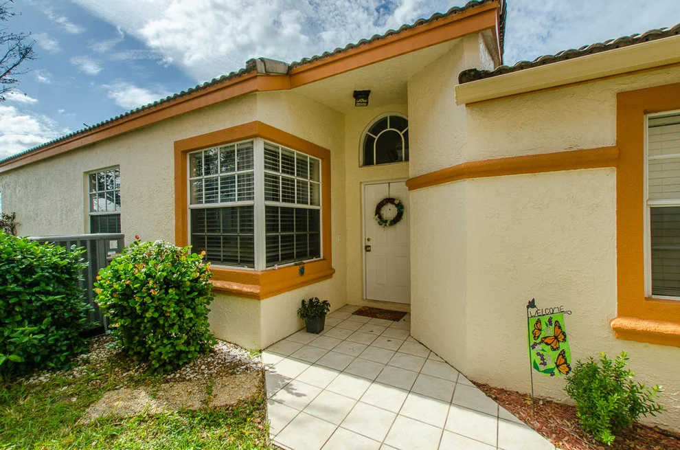 Unit for sale at 7877 Rockport Circle, Lake Worth, FL 33467