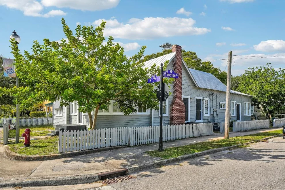 Unit for sale at 301 S 7th S Street, Fort Pierce, FL 34950