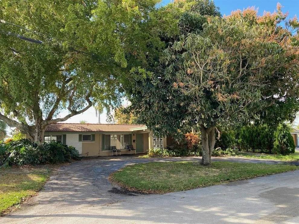 Unit for sale at 324 SW 13th Place, Boca Raton, FL 33432