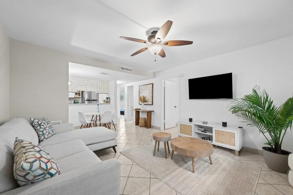 Unit for sale at 1000 SE 15th Street, Fort Lauderdale, FL 33316