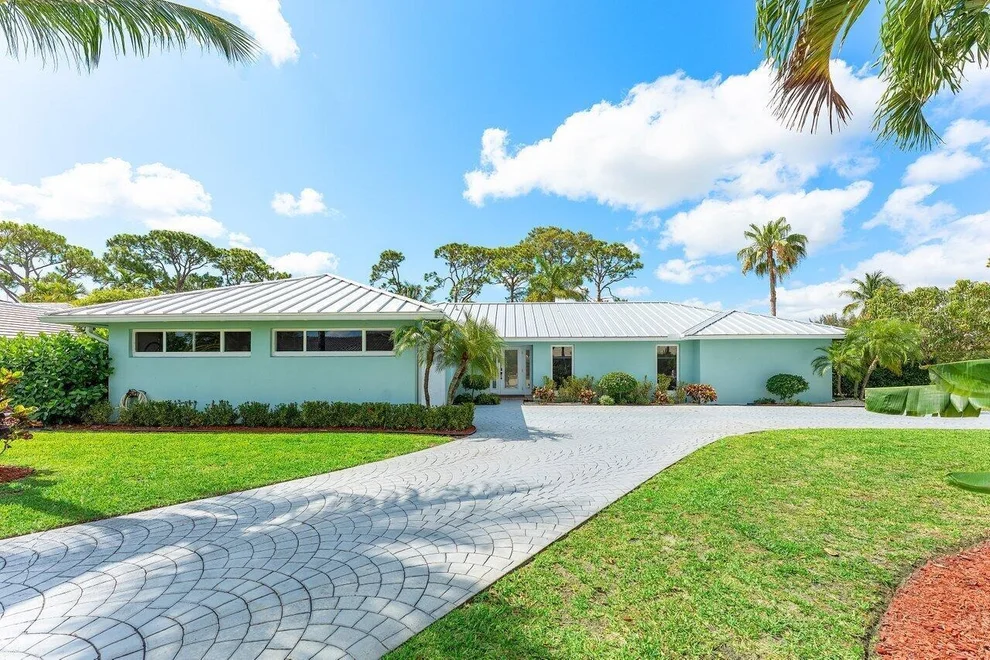 Unit for sale at 474 S Country Club Drive, Atlantis, FL 33462