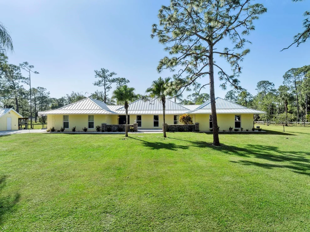 Unit for sale at 14818 Broken Arrow Place, Palm Beach Gardens, FL 33418