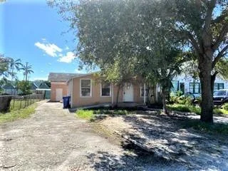 Unit for sale at 3712 SW 14th Street, Fort Lauderdale, FL 33312