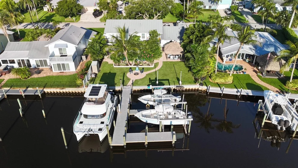 Unit for sale at 691 SW Pine Tree Lane, Palm City, FL 34990