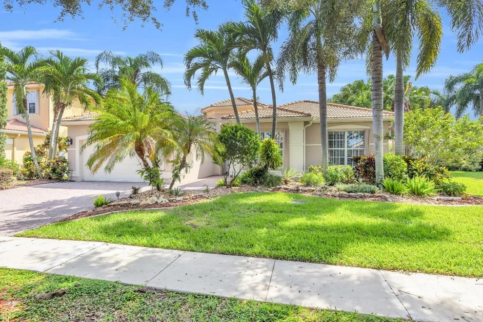 Unit for sale at 7071 Corning Circle, Boynton Beach, FL 33437