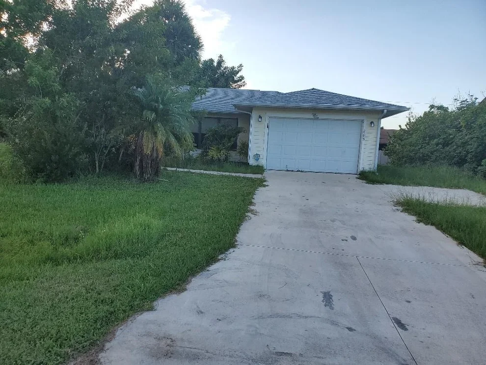 Unit for sale at 205 SW Pagoda Terrace, Port St Lucie, FL 34984