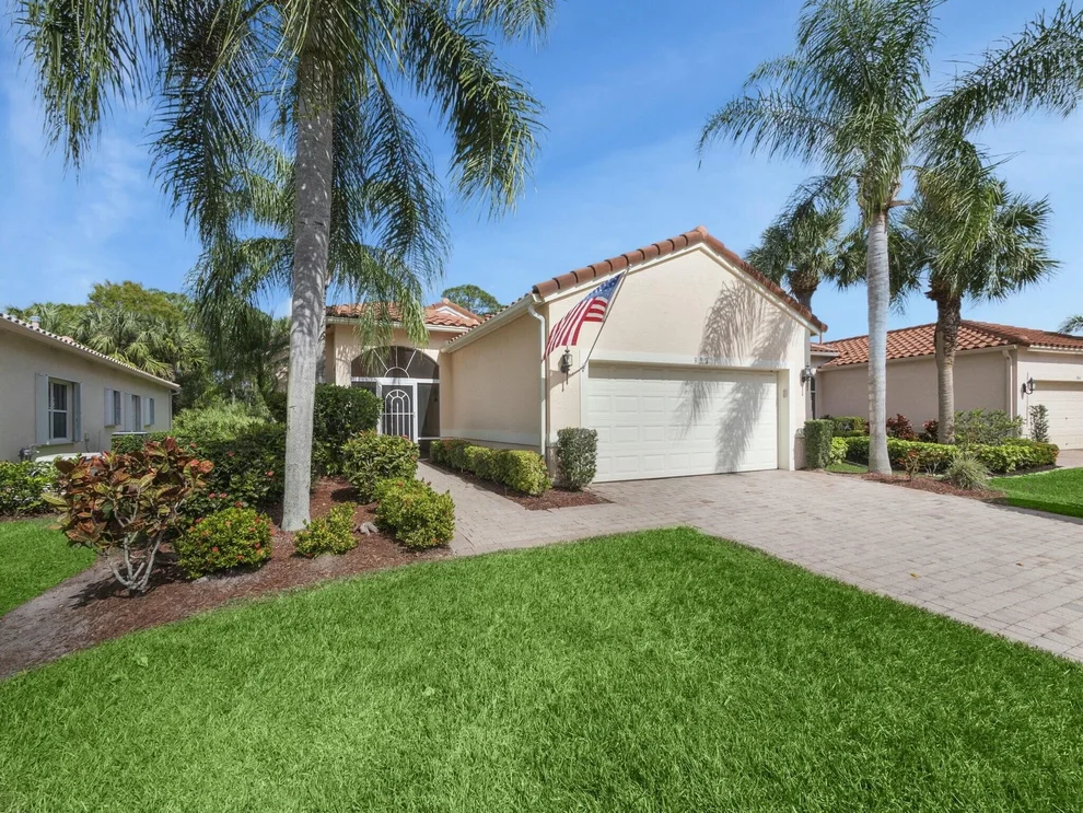 Unit for sale at 392 NW Granville Street, Port St Lucie, FL 34986