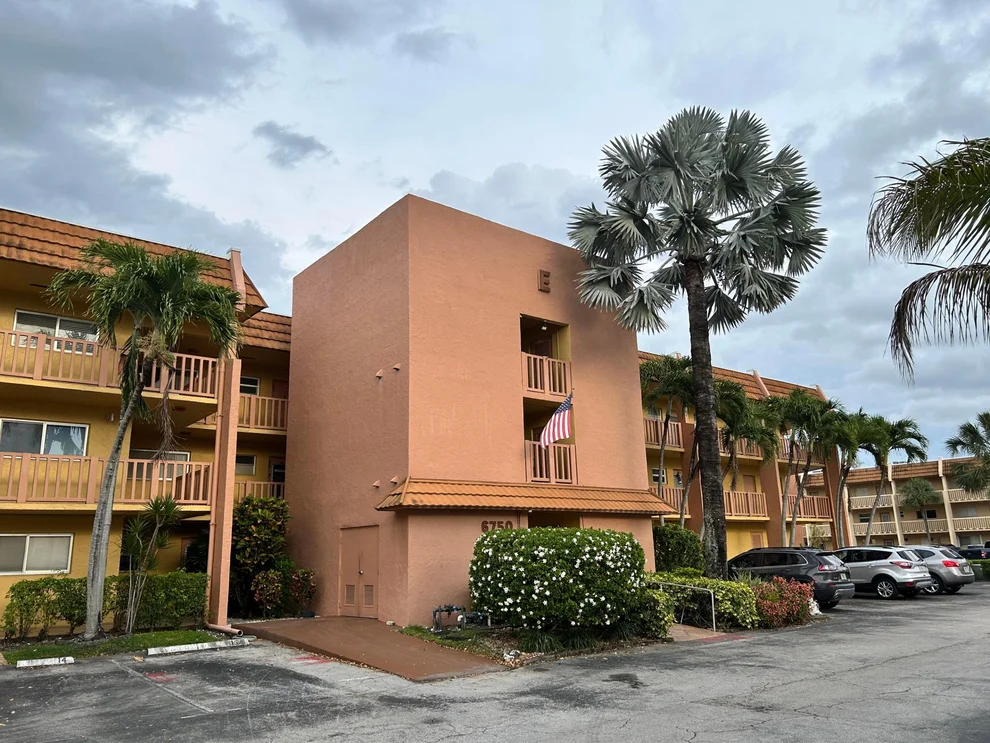 Unit for sale at 6750 Royal Palm Boulevard, Margate, FL 33063