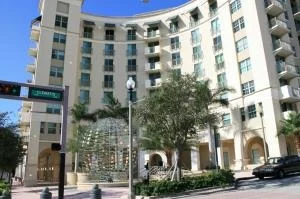 Unit for sale at 610 Clematis Street, West Palm Beach, FL 33401