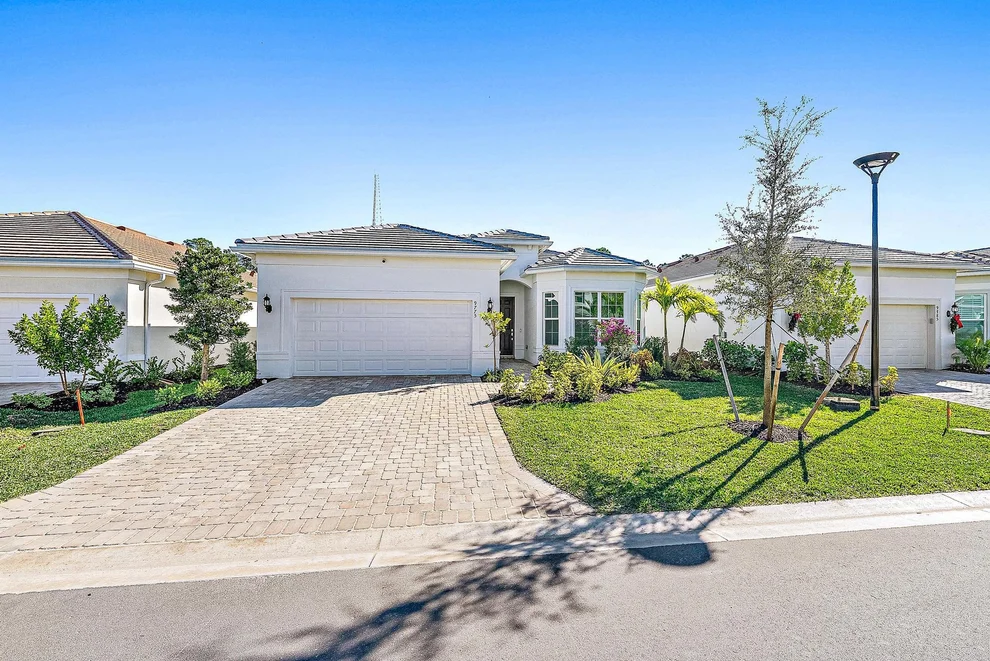 Unit for sale at 9775 SW Meridian Way, Stuart, FL 34997