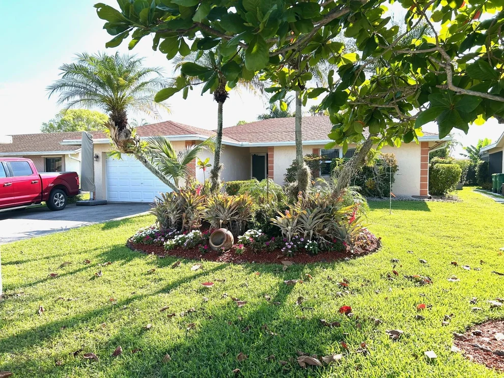 Unit for sale at 7024 NW 104 Avenue, Tamarac, FL 33321