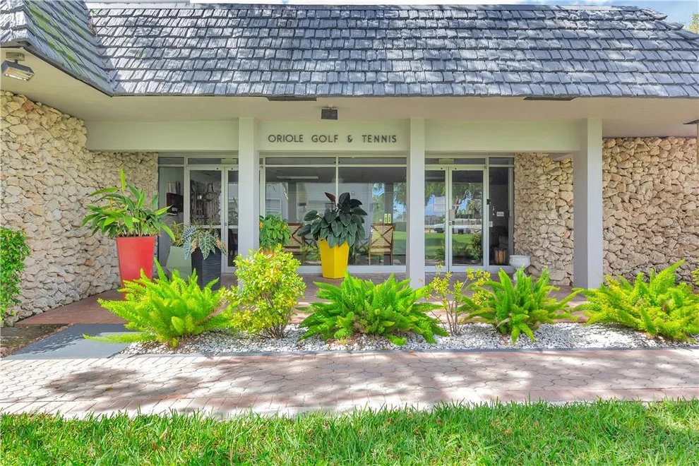 Unit for sale at 7787 Golf Circle Drive, Margate, FL 33063