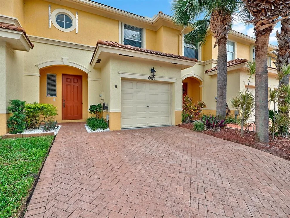 Unit for sale at 6071 Seminole Gardens Circle, Palm Beach Gardens, FL 33418