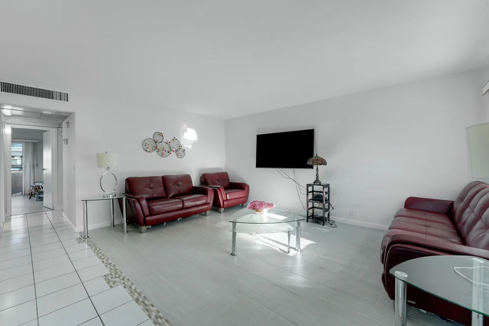 Unit for sale at 173 Valencia H, Delray Beach, FL 33446