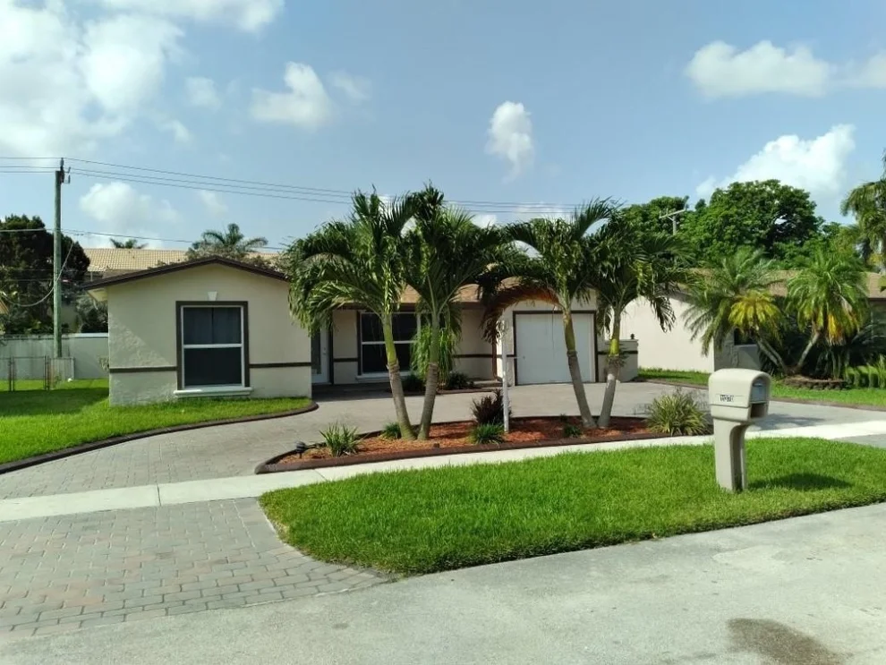 Unit for sale at 11370 NW 35th Street, Sunrise, FL 33323