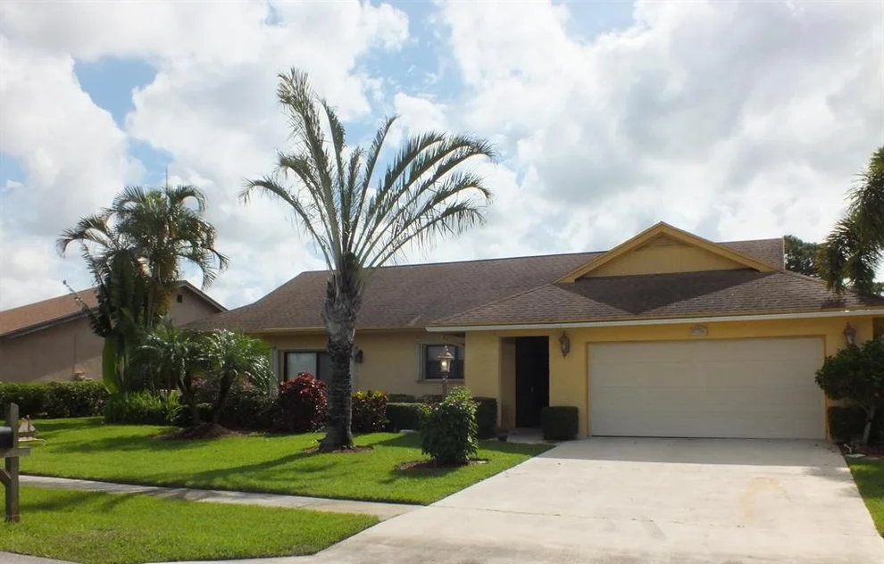 Unit for sale at 5190 Whitewood Cove S, Lake Worth, FL 33467
