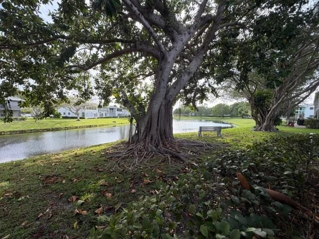 Unit for sale at 116 Lyndhurst F, Deerfield Beach, FL 33442