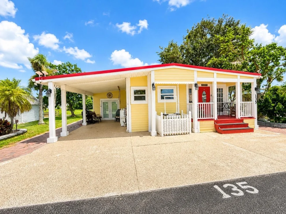 Unit for sale at 12470 SE 138th Boulevard SE, Okeechobee, FL 34974