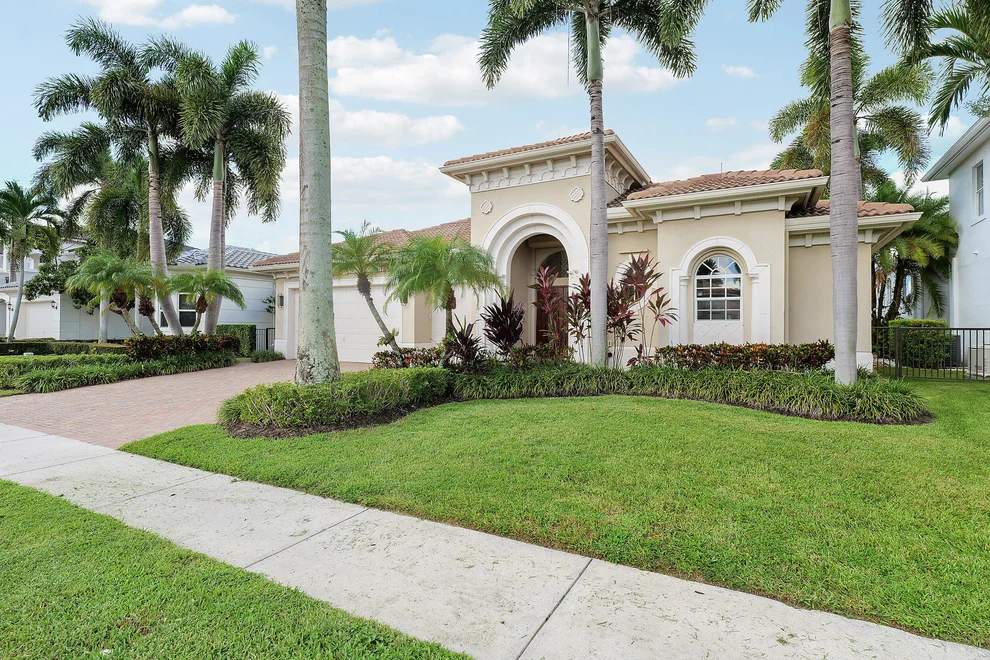 Unit for sale at 807 Floret Drive, Palm Beach Gardens, FL 33410