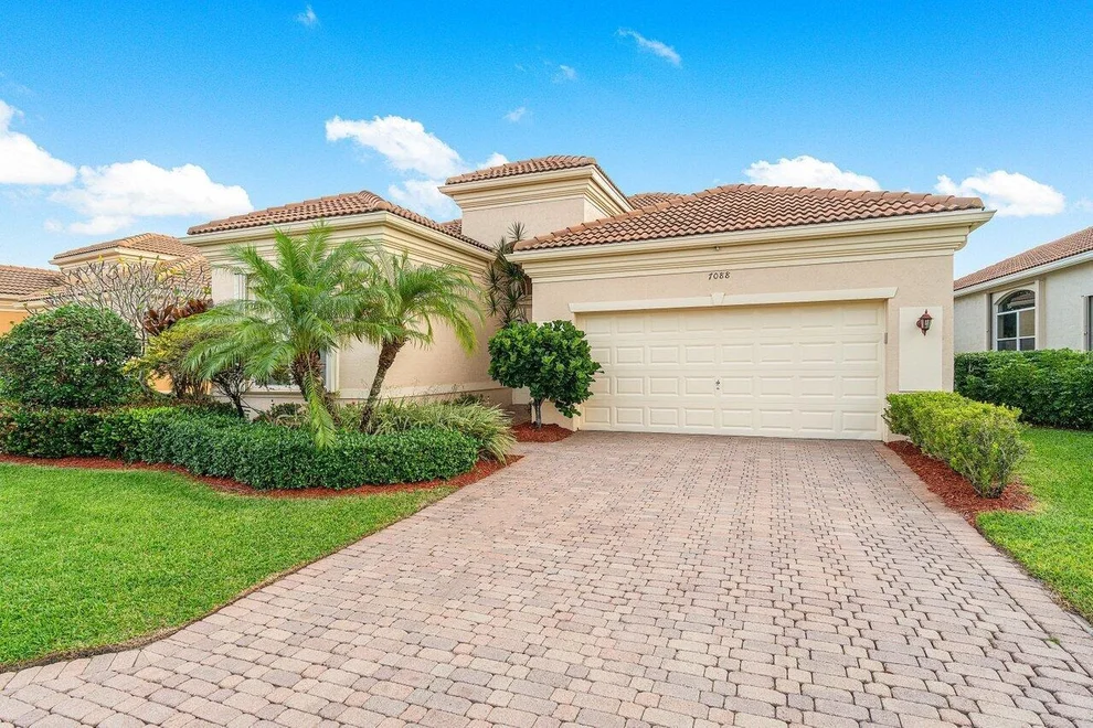 Unit for sale at 7088 Demedici Circle, Delray Beach, FL 33446