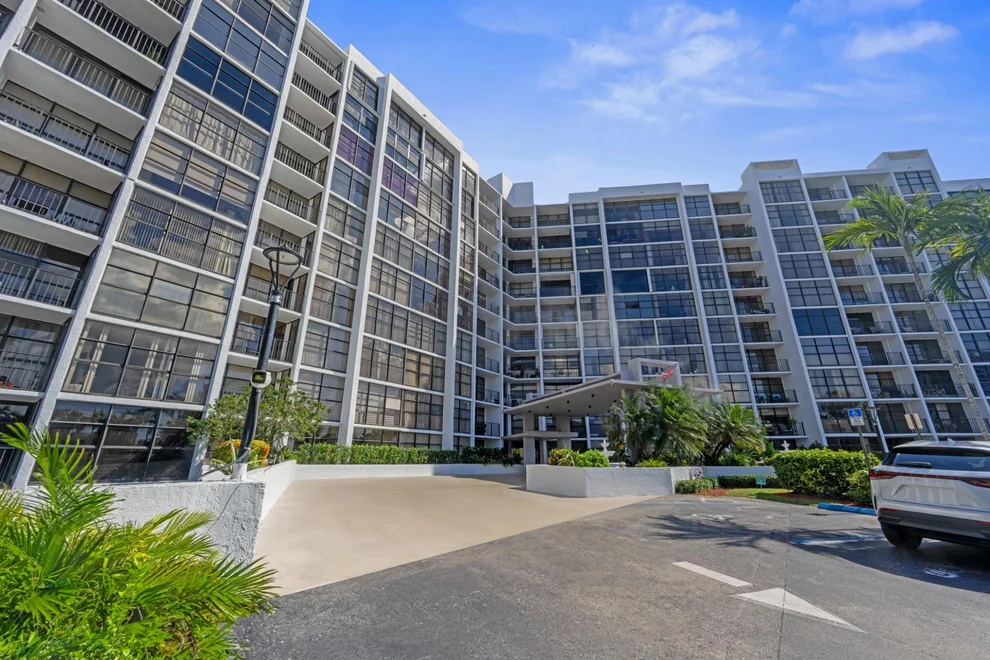 Unit for sale at 600 Parkview Drive, Hallandale Beach, FL 33009