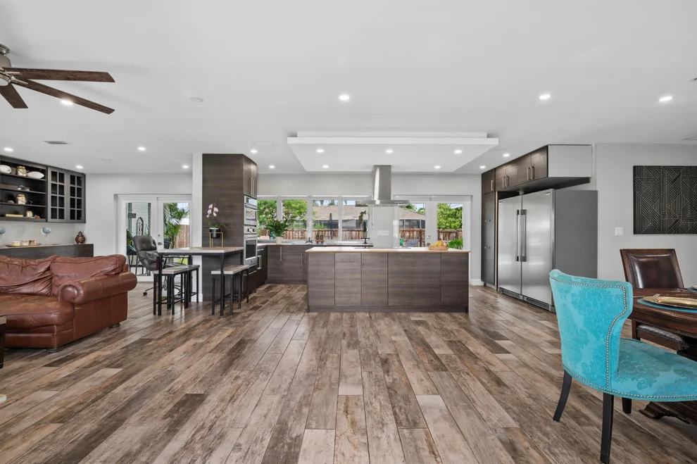 Unit for sale at 4601 W Hawthorne Circle, Hollywood, FL 33021