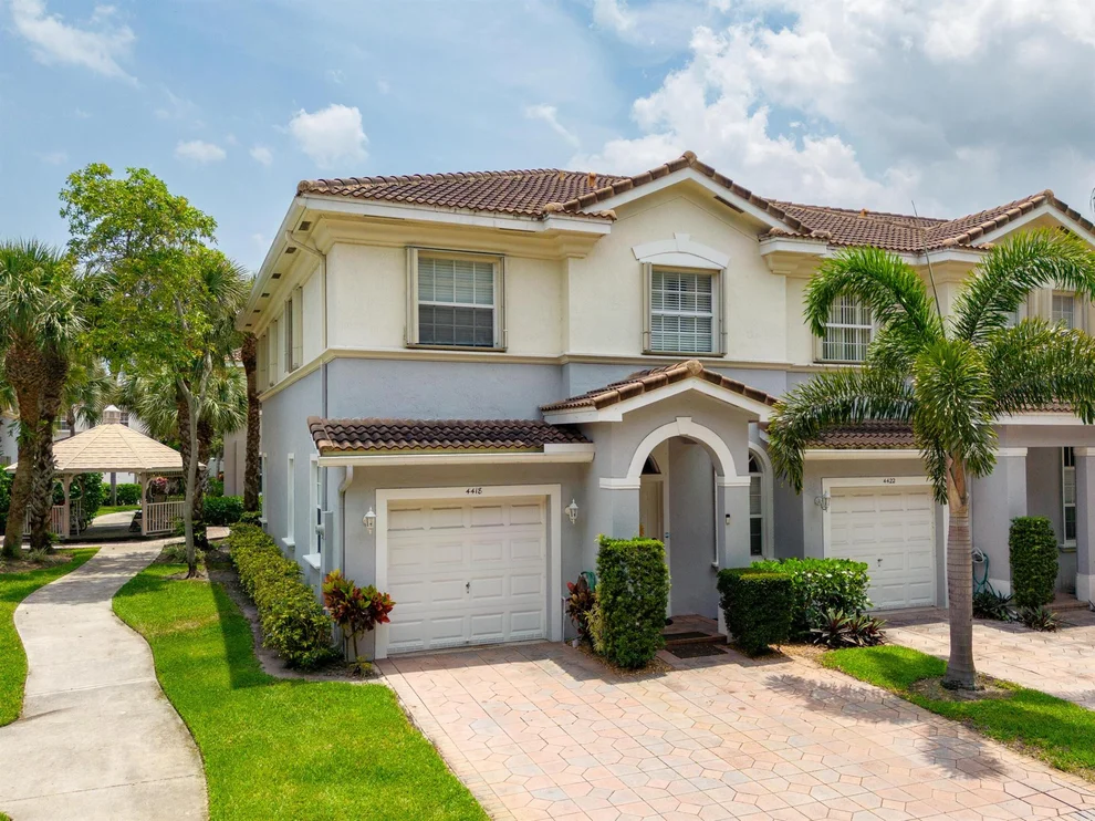 Unit for sale at 4418 Regal Court, Delray Beach, FL 33445