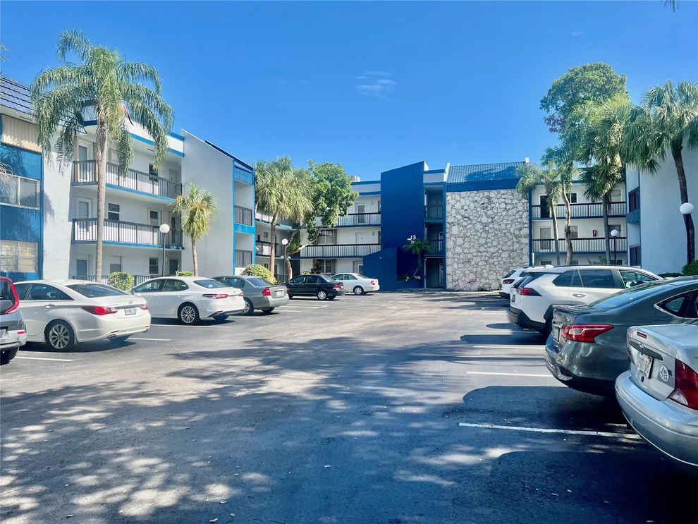 Unit for sale at 3100 Holiday Springs Boulevard, Margate, FL 33063