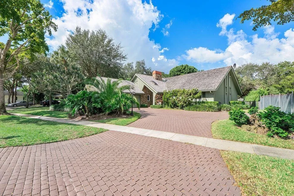 Unit for sale at 6961 N Grande Drive, Boca Raton, FL 33433