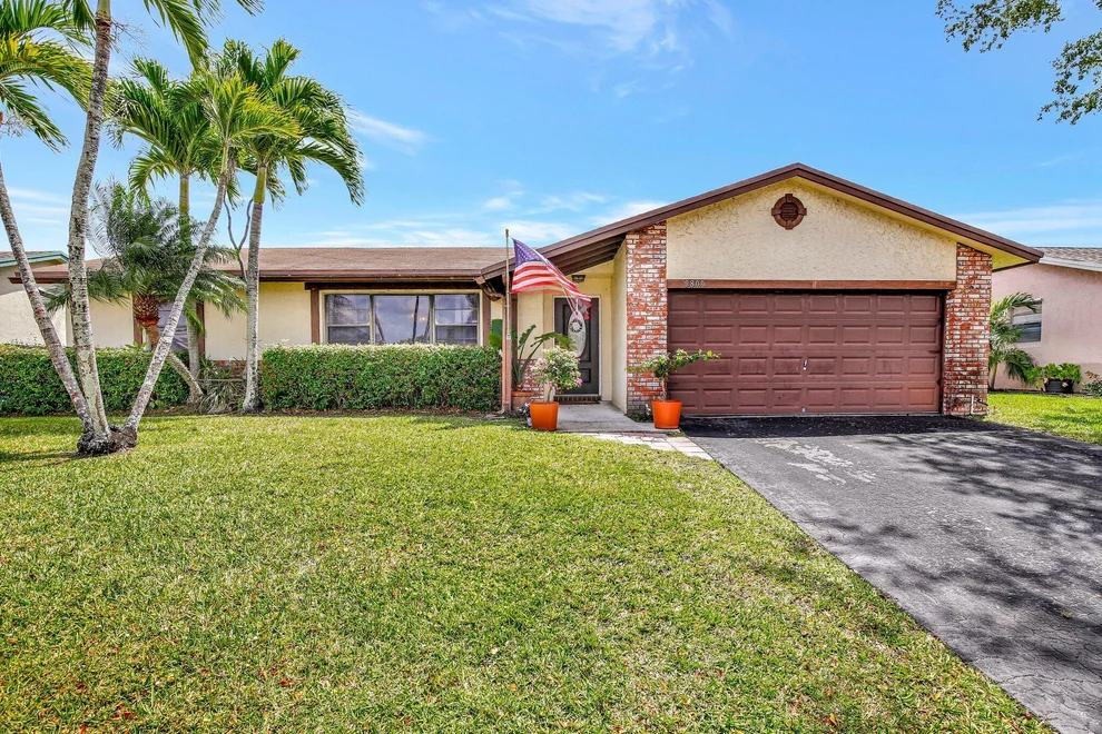 Unit for sale at 9800 NW 31st Place, Sunrise, FL 33351