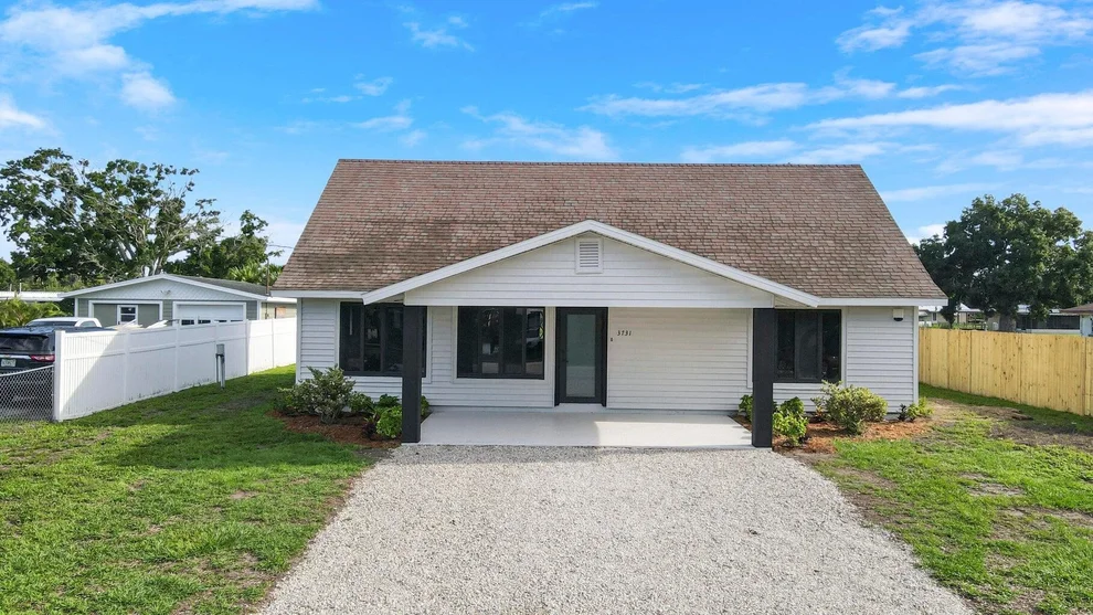 Unit for sale at 3731 SE 28th Street, Okeechobee, FL 34974
