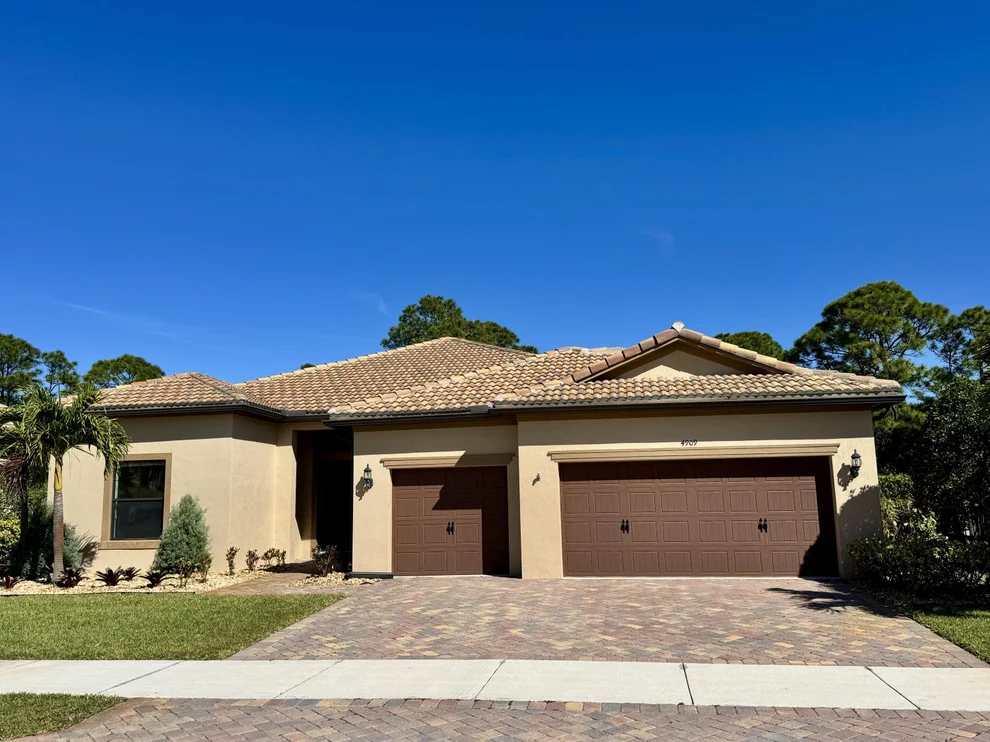 Unit for sale at 4909 SW Gossamer Circle, Palm City, FL 34990