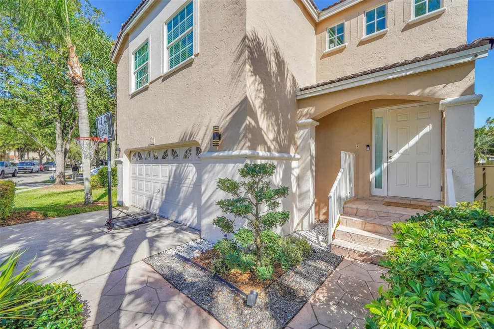 Unit for sale at 10615 NW 12th Court, Plantation, FL 33322