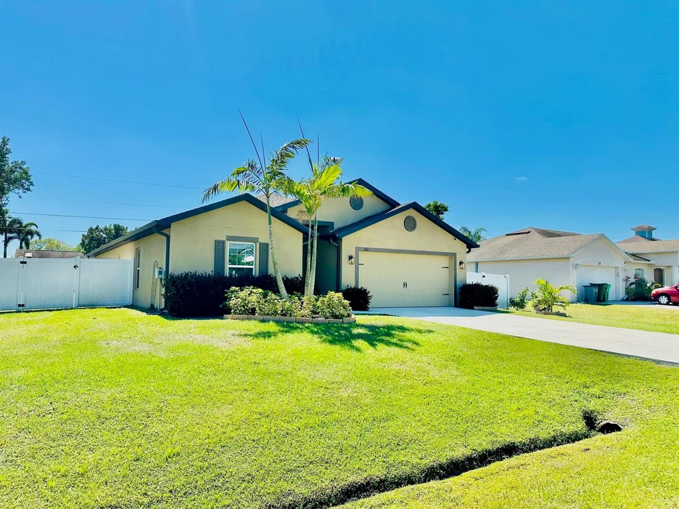 Unit for sale at 712 SW Mccullough Avenue, Port St Lucie, FL 34987