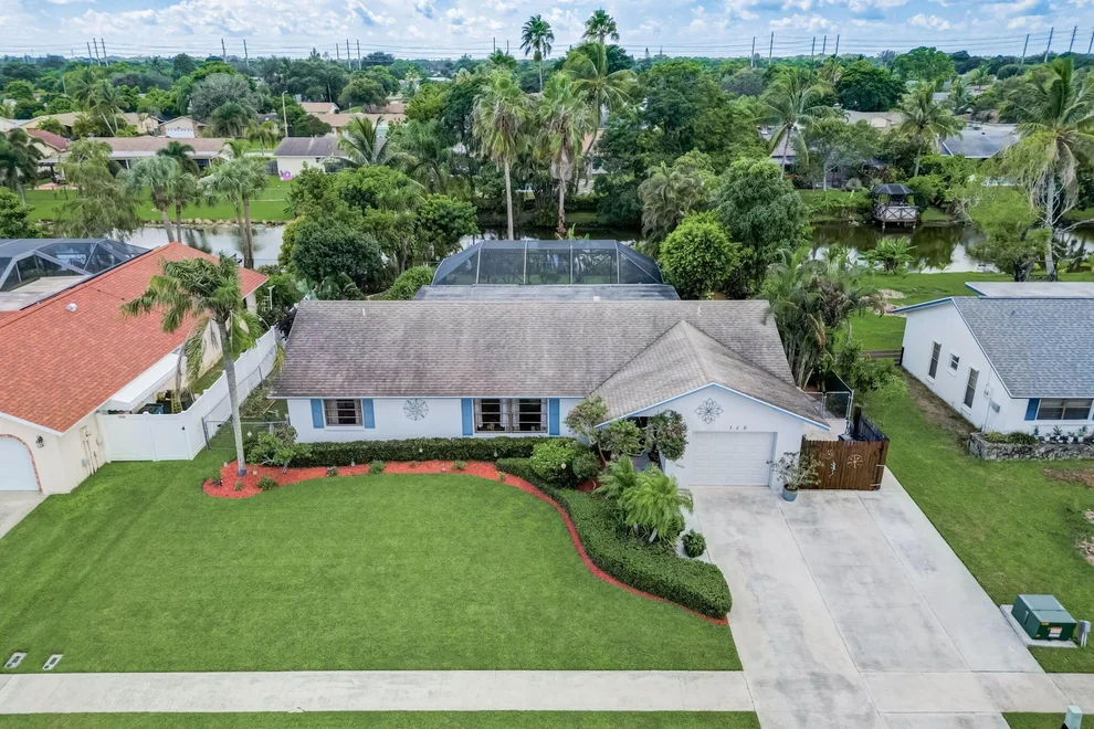 Unit for sale at 128 Martin Circle, Royal Palm Beach, FL 33411