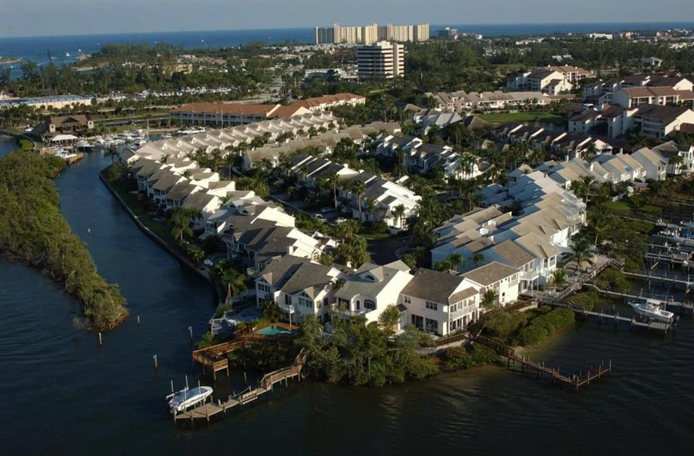Unit for sale at 1000 N U.S. Highway One, Jupiter, FL 33477