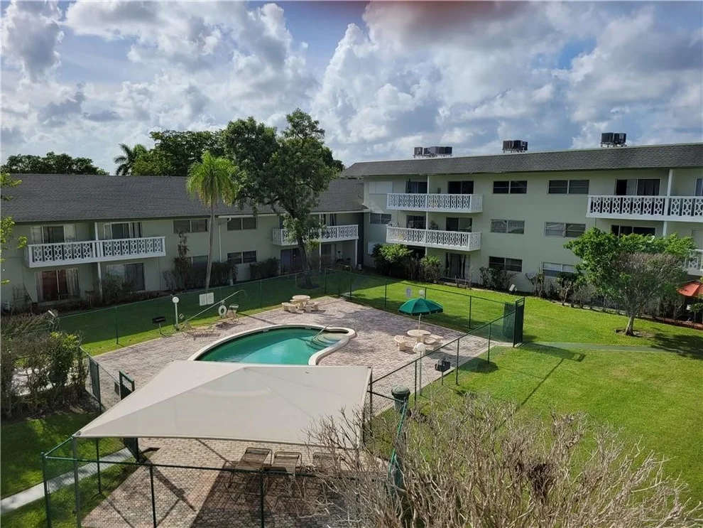 Unit for sale at 4200 NW 3rd Court, Plantation, FL 33317