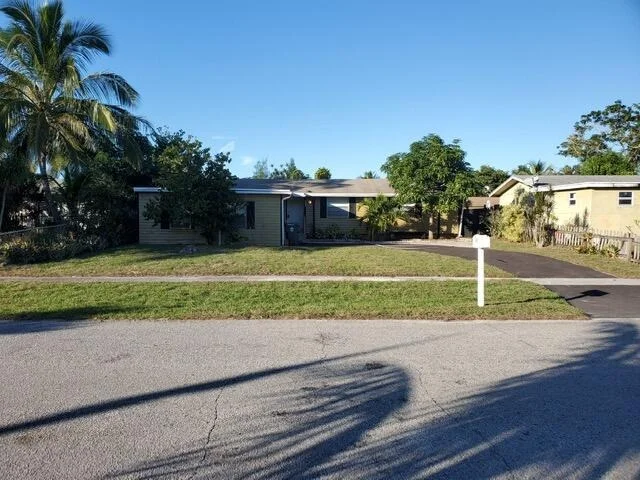 Unit for sale at 3845 Chickasha Road, Lake Worth, FL 33462