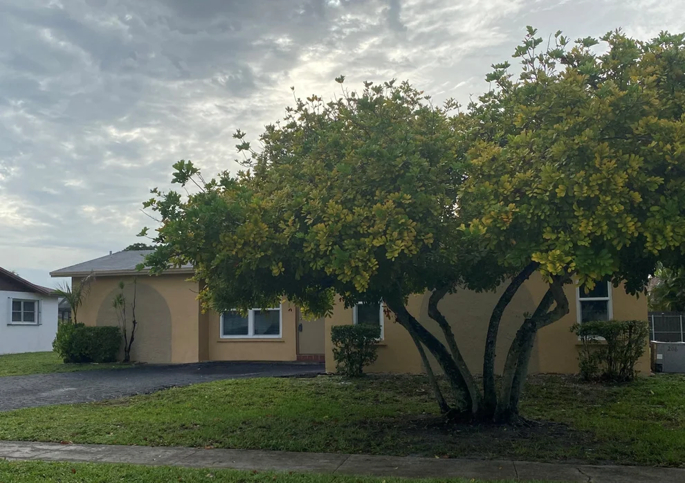 Unit for sale at 1111 NW 93rd Terrace, Pembroke Pines, FL 33024