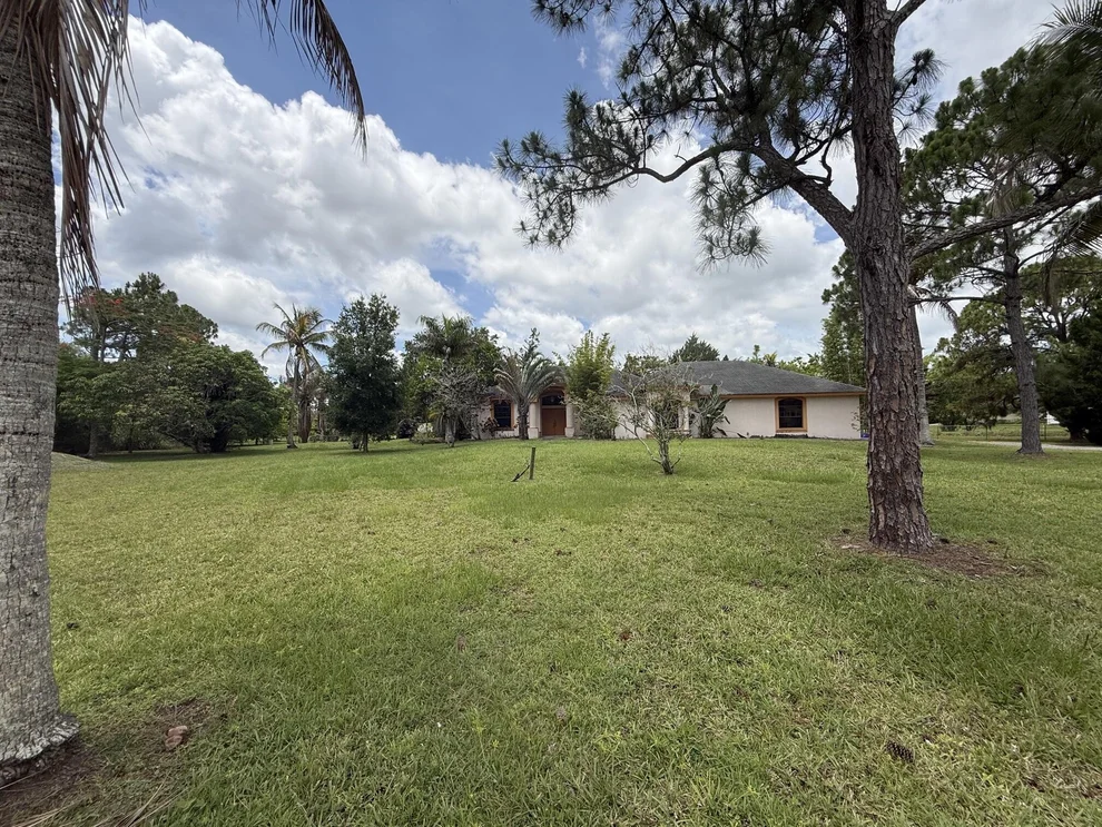 Unit for sale at 12250 82nd Lane N, West Palm Beach, FL 33412