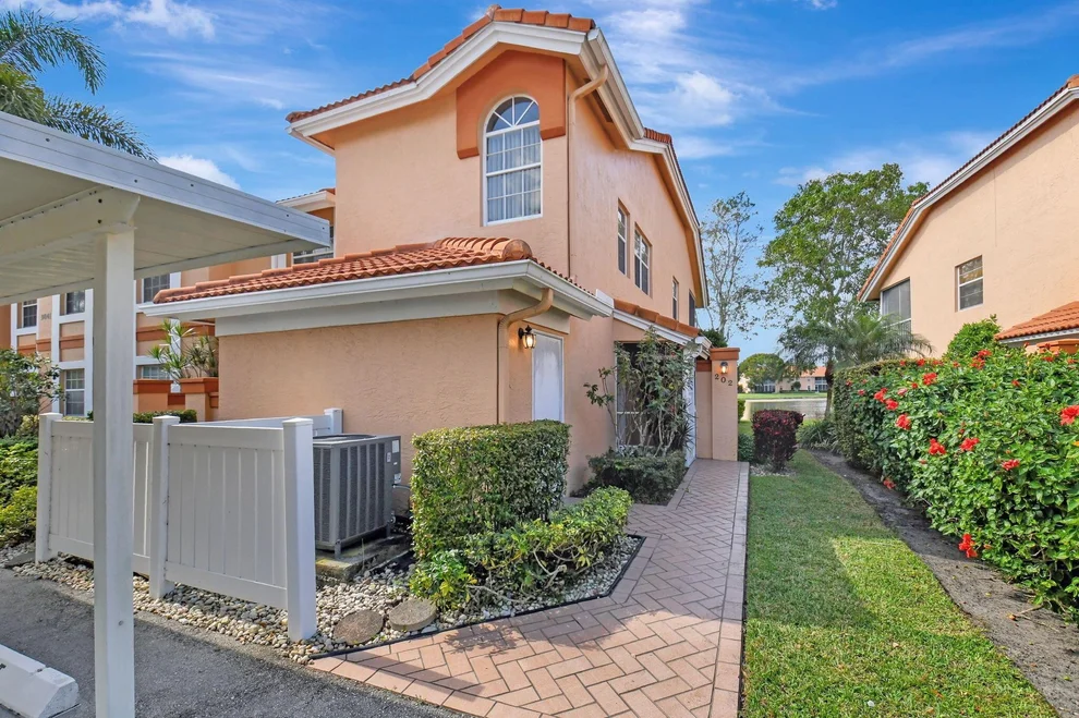 Unit for sale at 9841 Seacrest Circle, Boynton Beach, FL 33437