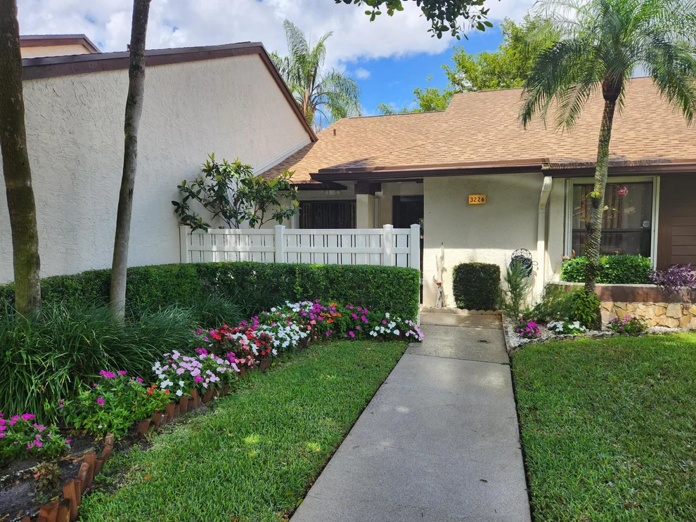 Unit for sale at 3226 S Carambola Cir S, Coconut Creek, FL 33066