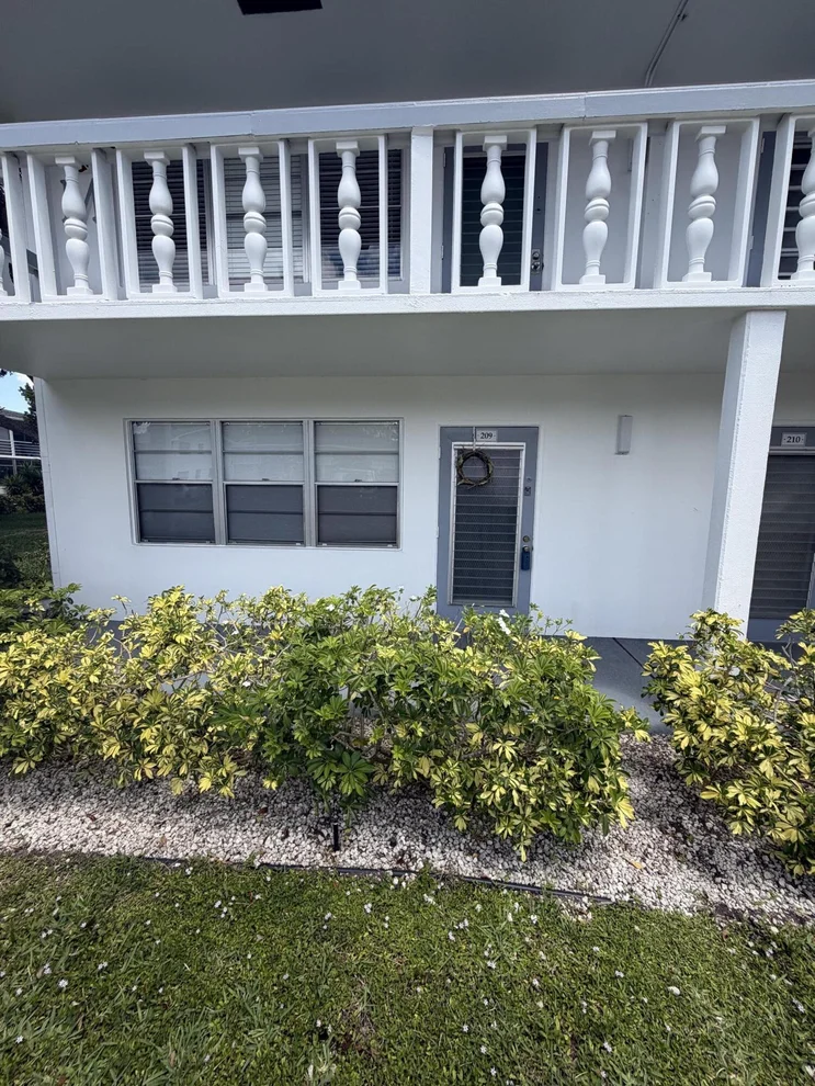 Unit for sale at 209 Newport M, Deerfield Beach, FL 33442