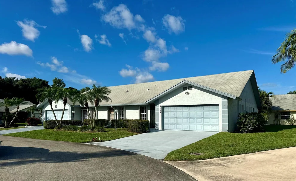 Unit for sale at 3219 Anthony Circle S, West Palm Beach, FL 33417