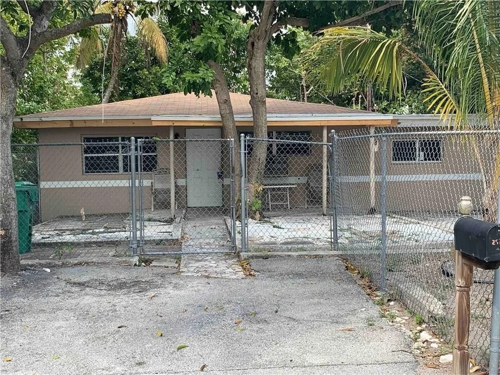 Unit for sale at 2921 NW 7th Court, Fort Lauderdale, FL 33311