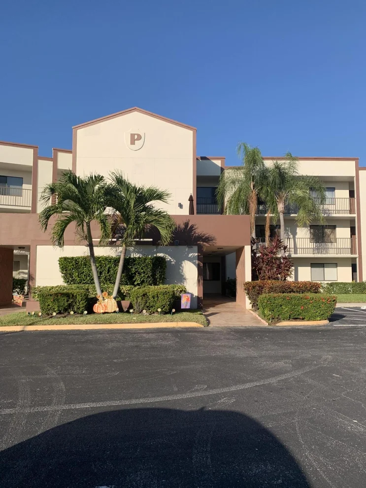 Unit for sale at 9531 N Belfort Circle, Tamarac, FL 33321