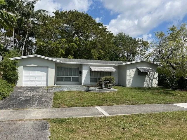 Unit for sale at 3515 W Park Road, Hollywood, FL 33021