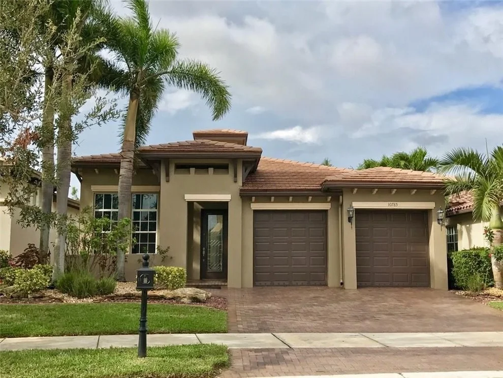 Unit for sale at 10785 NW 83rd Court, Parkland, FL 33076