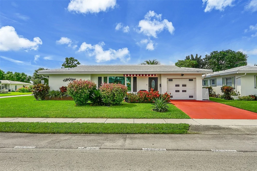Unit for sale at 7101 NW 70th Avenue, Tamarac, FL 33321